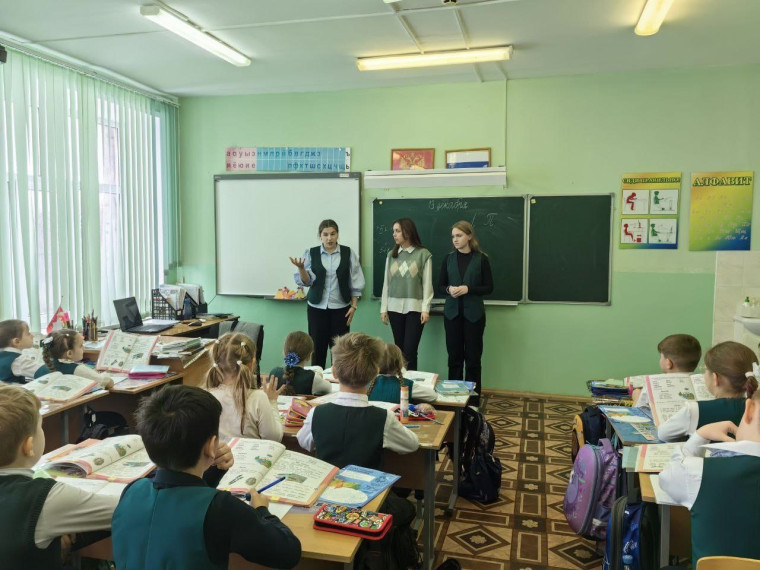 "Small talk: как научиться работать в команде".