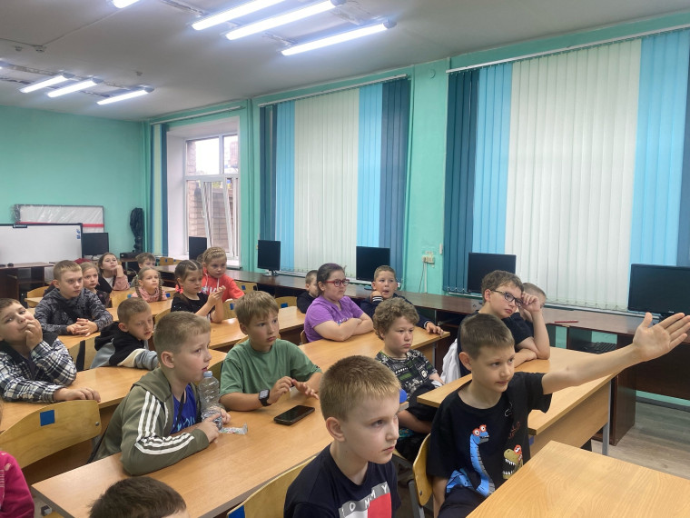 "Покупки Волчонка".